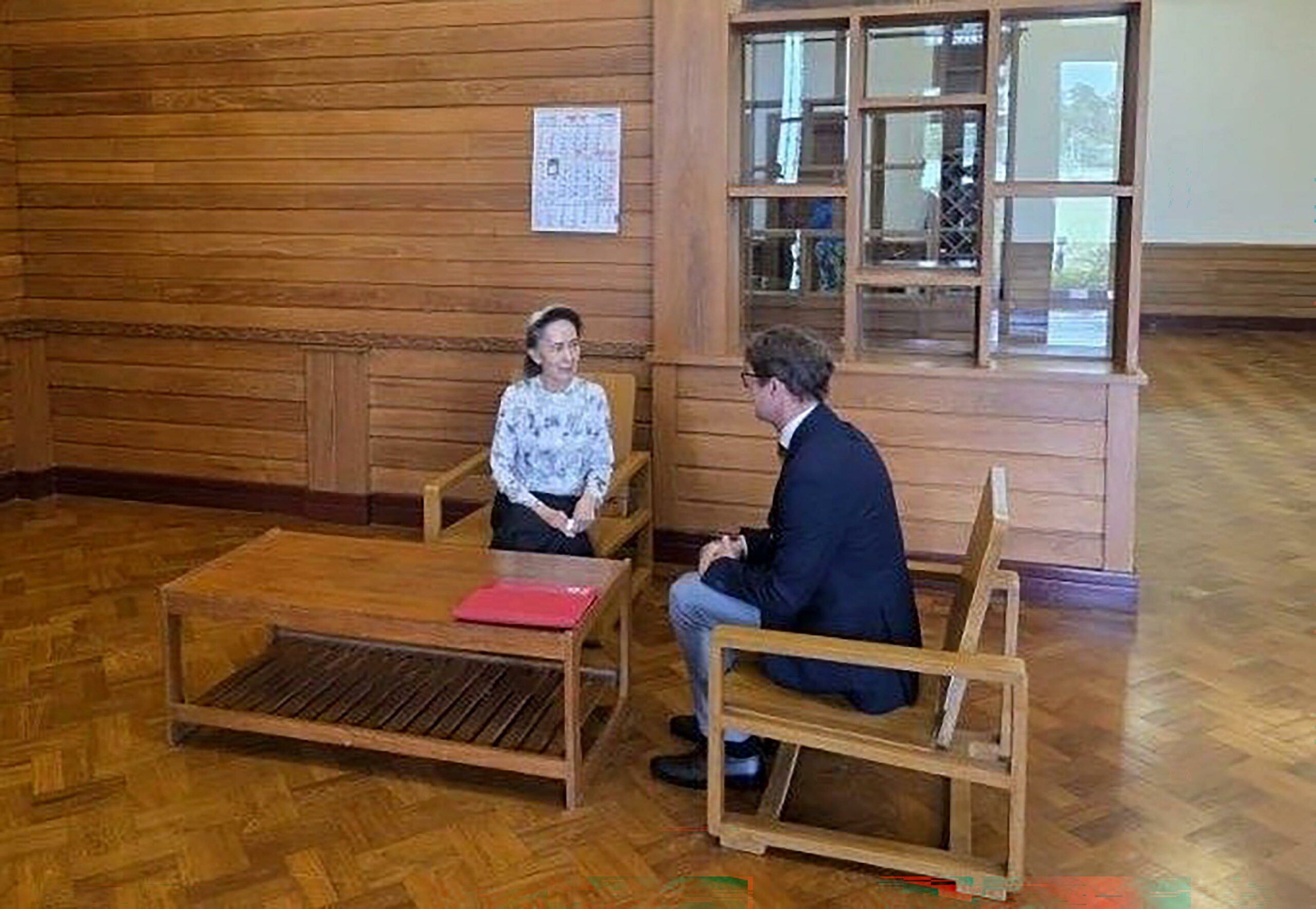 Myanmar: ex leader Aung San Suu Kyi, attualmente detenuta, incontra funzionario Croce Rossa