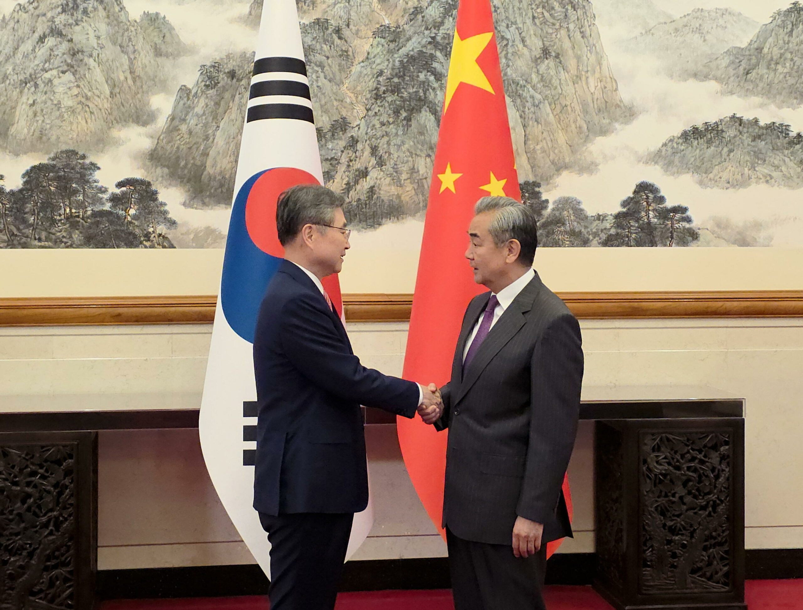 Cina propone vertice tra Xi e Lee, mentre Trump pianifica incontro con Kim Jong Un a fine anno