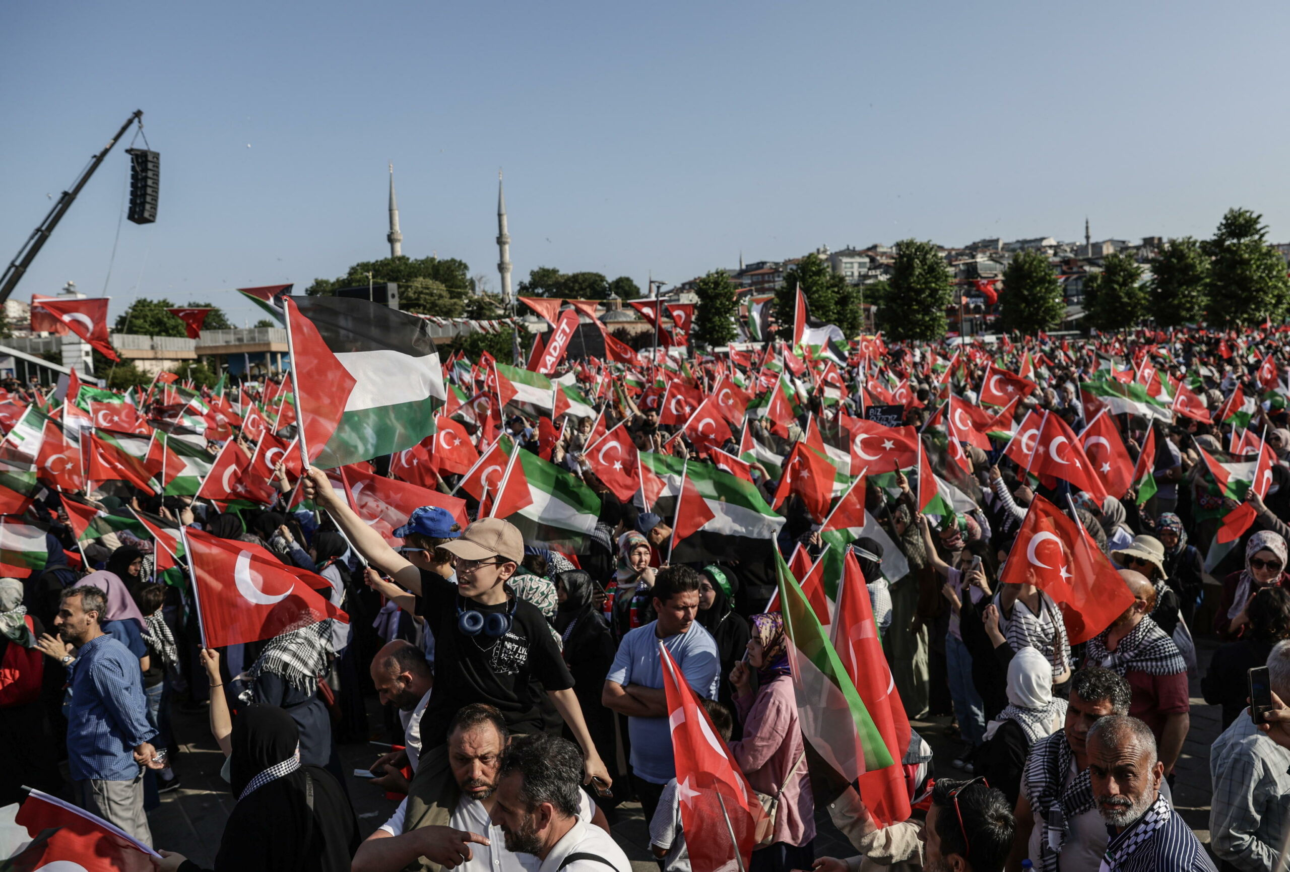 Turchia emette nuovo mandato d’arresto per Netanyahu dopo tensioni con Israele sulla Siria