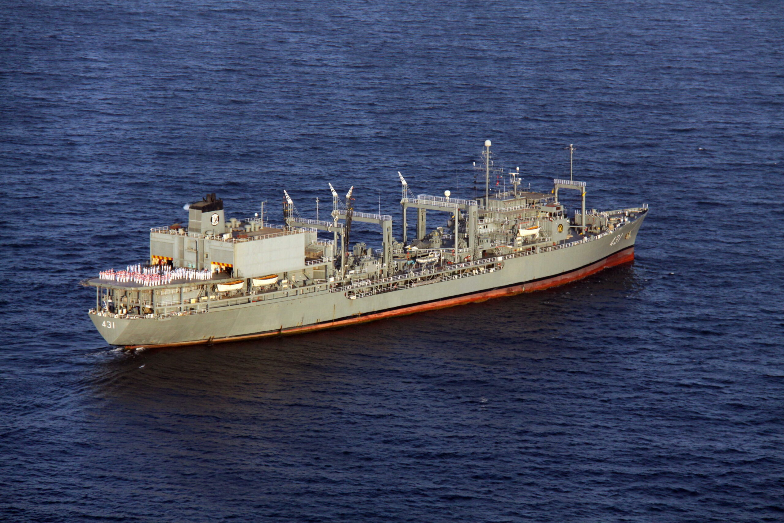 USA colpiscono 3 petroliere iraniane dopo attacco delle IRGC contro navi militari americane