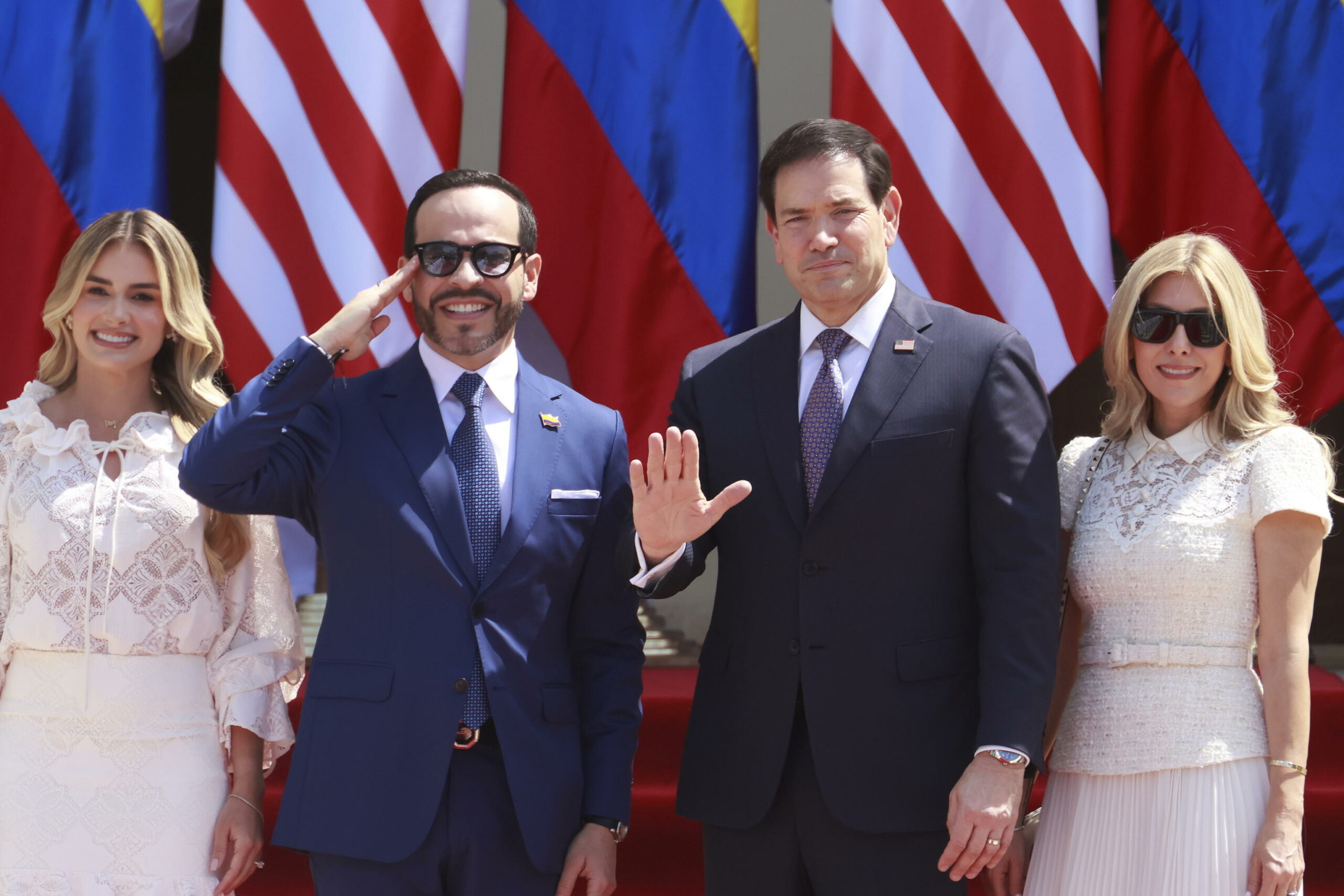 Segretario di Stato USA in Colombia promette cooperazione in materia di sicurezza al nuovo presidente