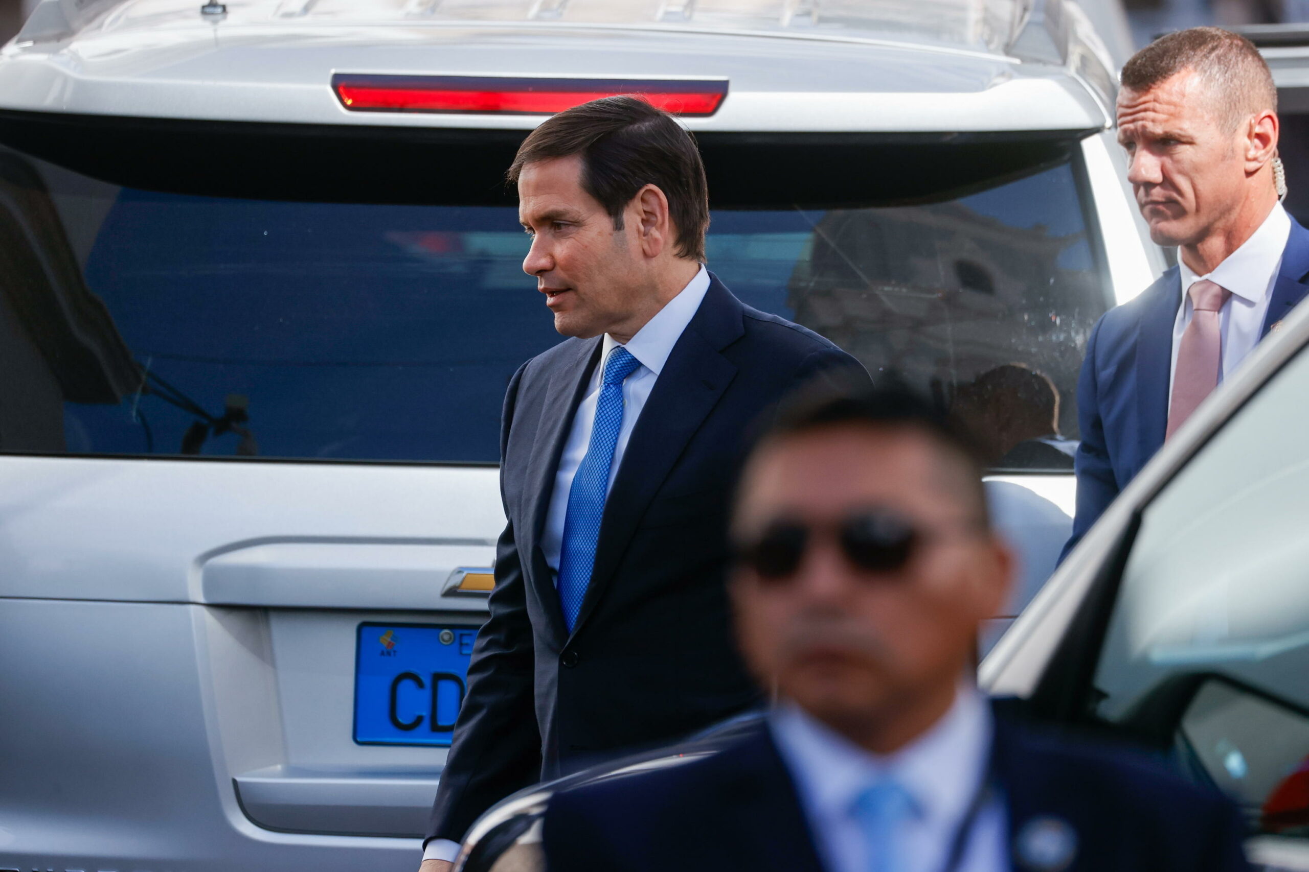Asia centrale: Cina chiede maggiore cooperazione di sicurezza con Tagikistan, Rubio arriva in Uzbekistan per rafforzare legami