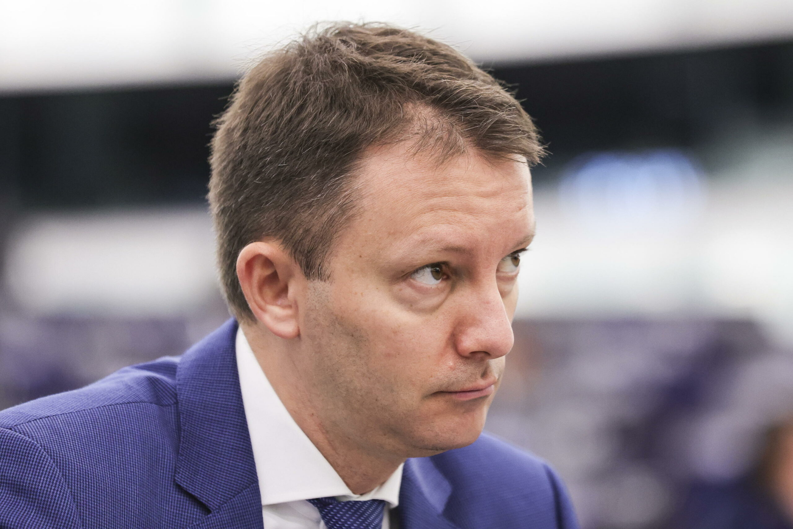 Romania: presidente nomina terzo premier per guidare il Paese fuori dalla crisi