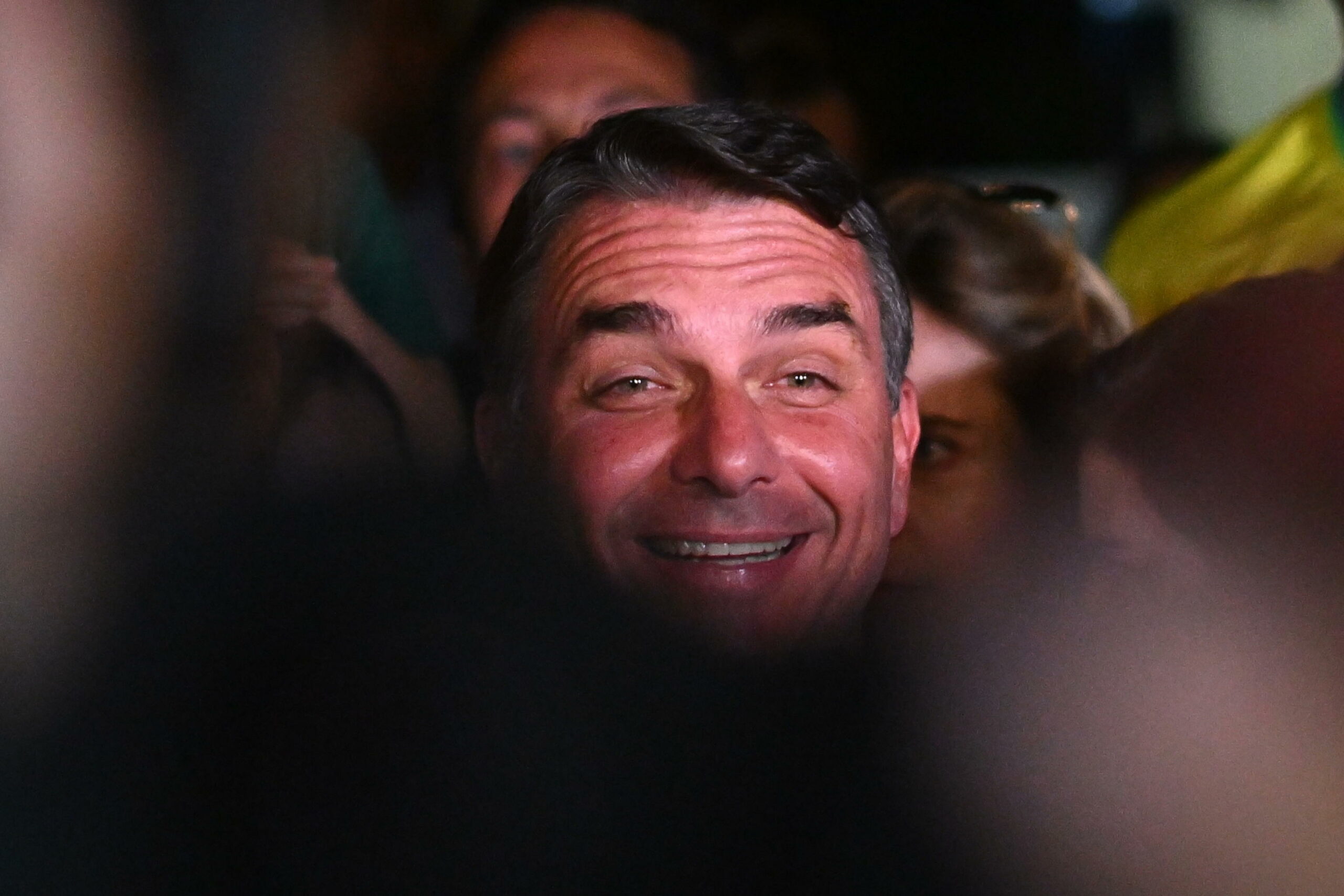 Brasile: Flavio Bolsonaro affronterà Lula al ballottaggio delle presidenziali