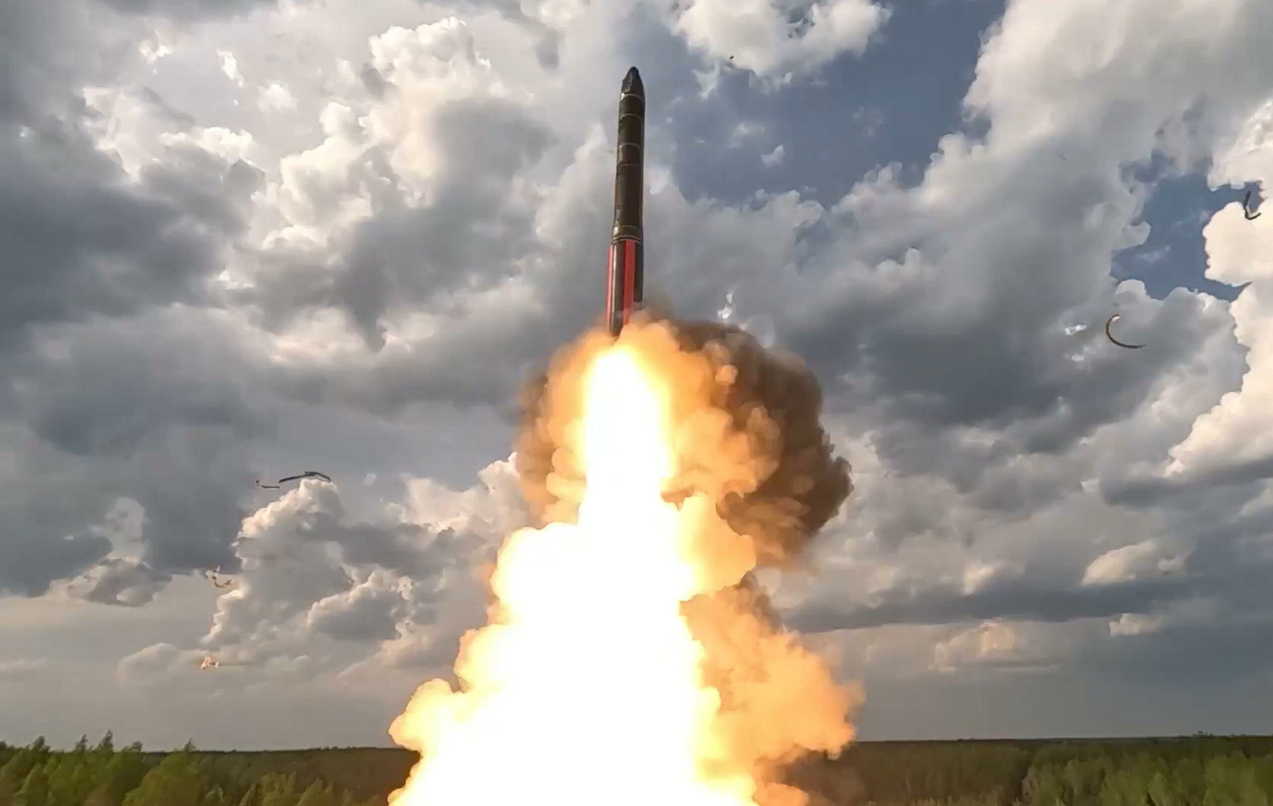 Corea del Nord lancia circa 10 missili balistici verso il mare al largo della sua costa orientale