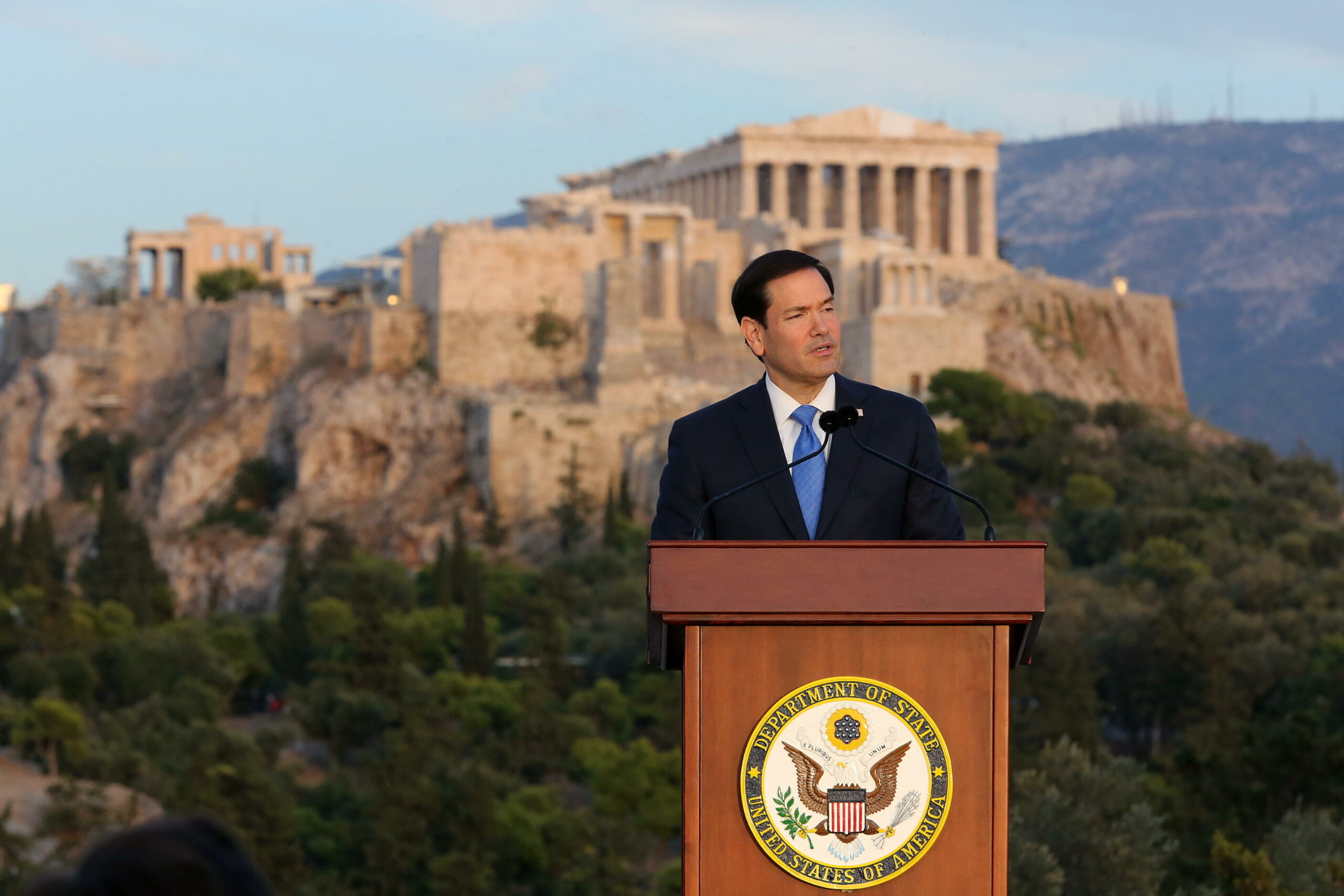 Segretario di Stato USA visita Islanda, Grecia e Portogallo