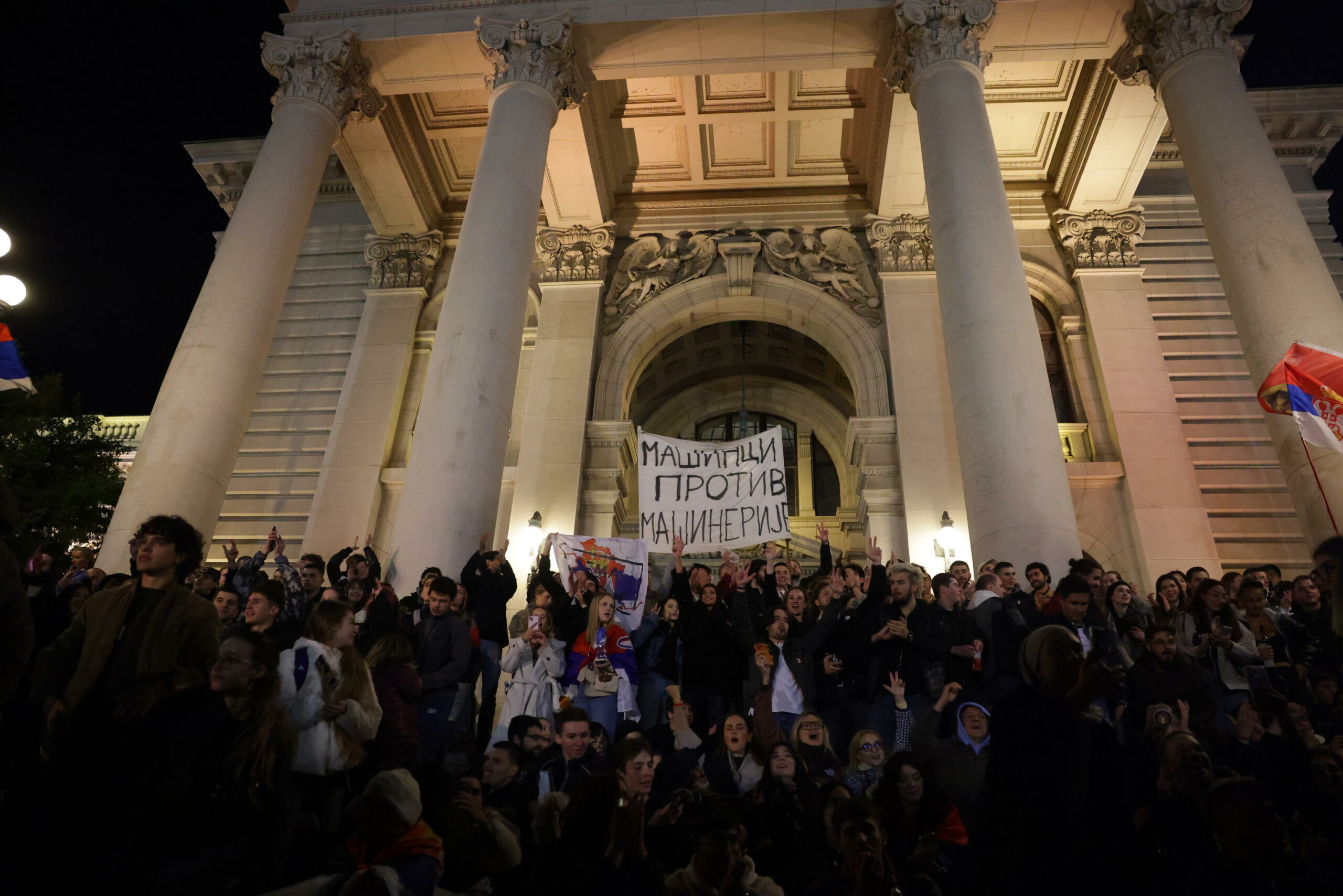 Serbia: movimento studentesco chiede dimissioni di importanti funzionari statali e avvio di indagini sulla corruzione